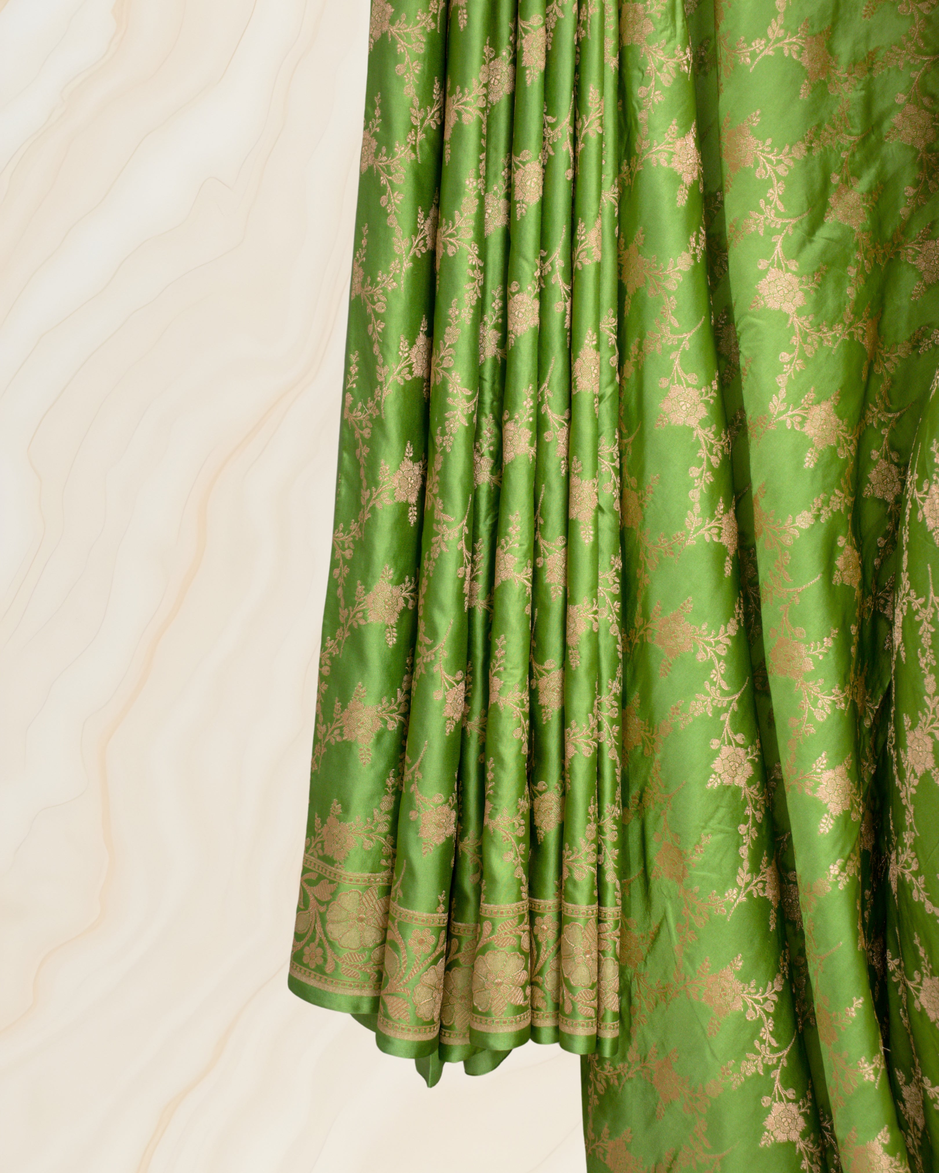 Banarasi Pure Mashroo Silk With Golden Jari Jaal Design