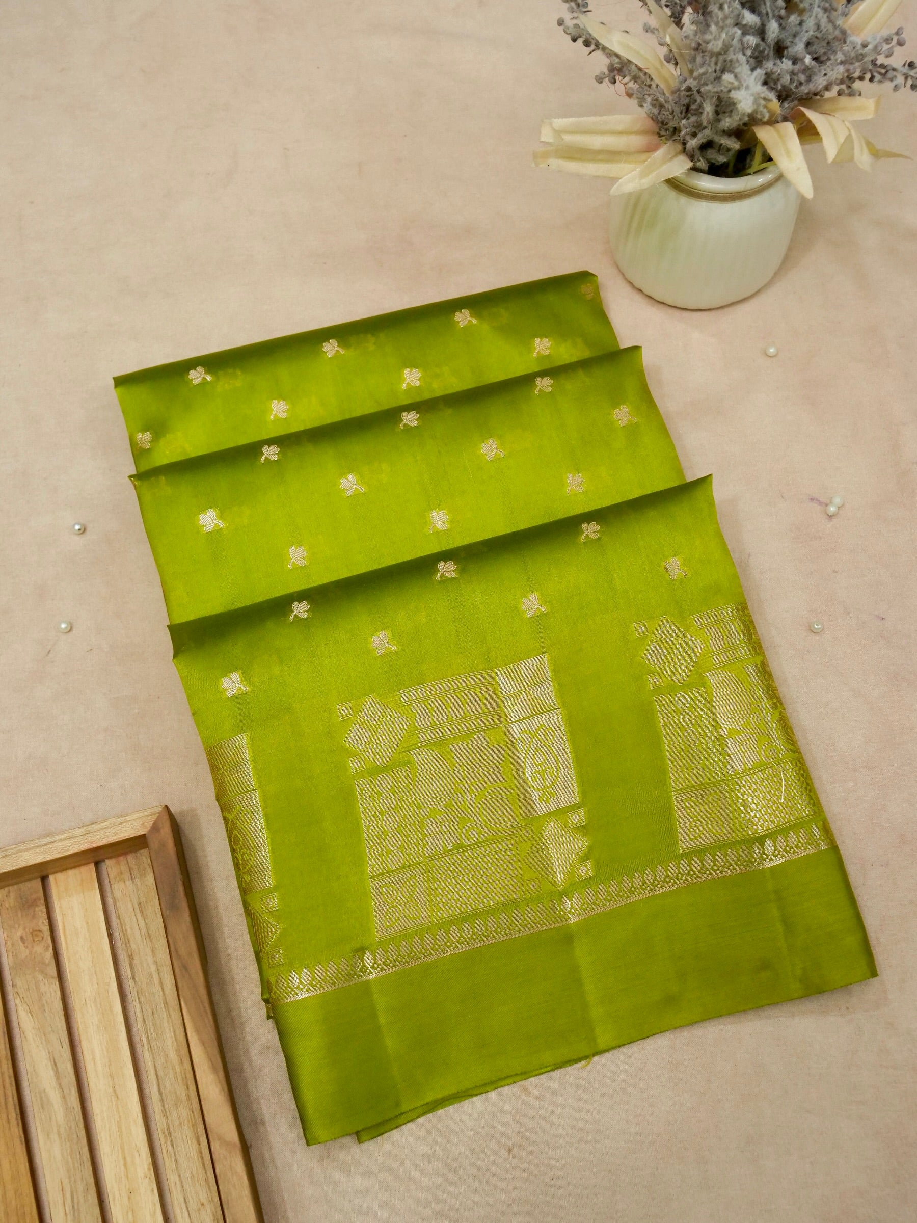 Banarasi Pure Mango Silk Allover Zari Motif Self Dye with Contrast Blouse