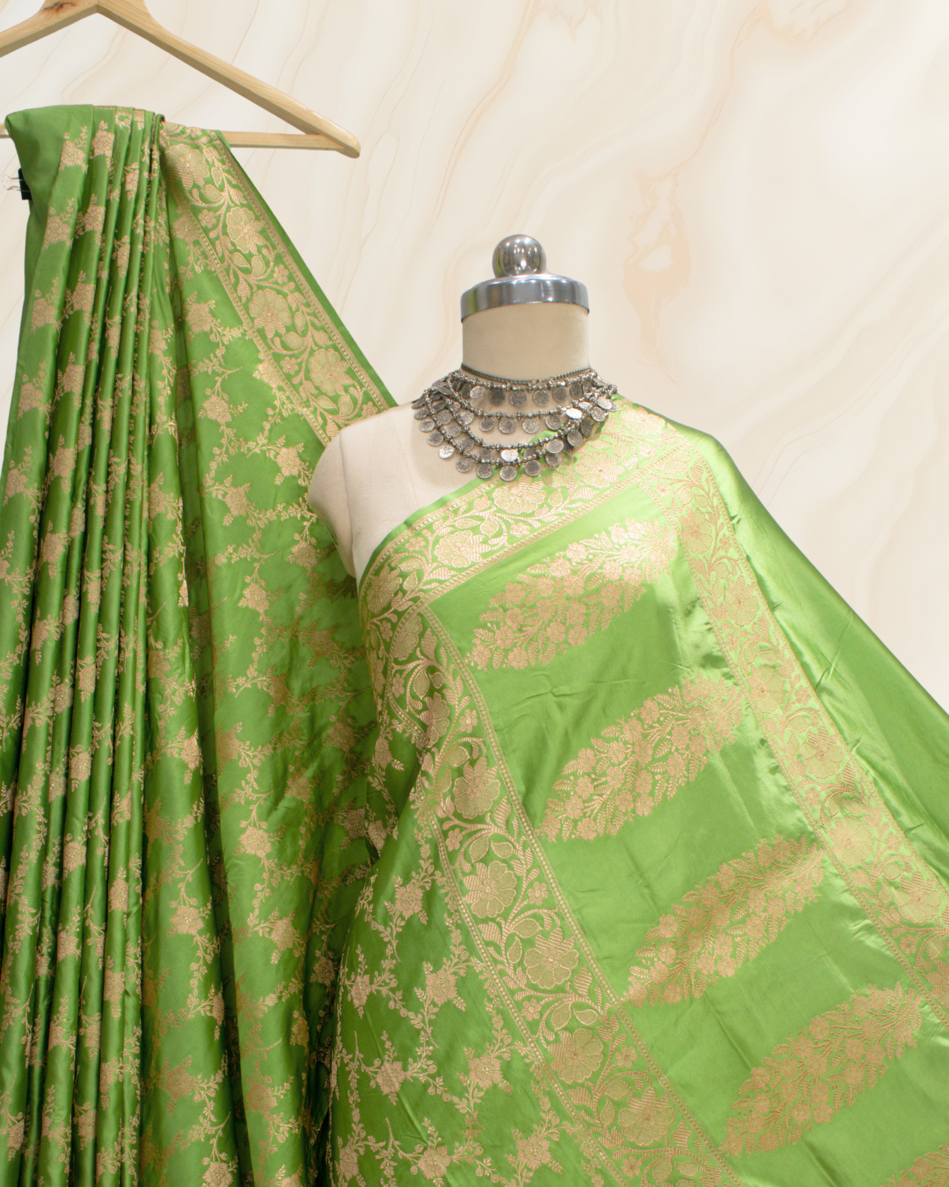 Banarasi Pure Mashroo Silk With Golden Jari Jaal Design