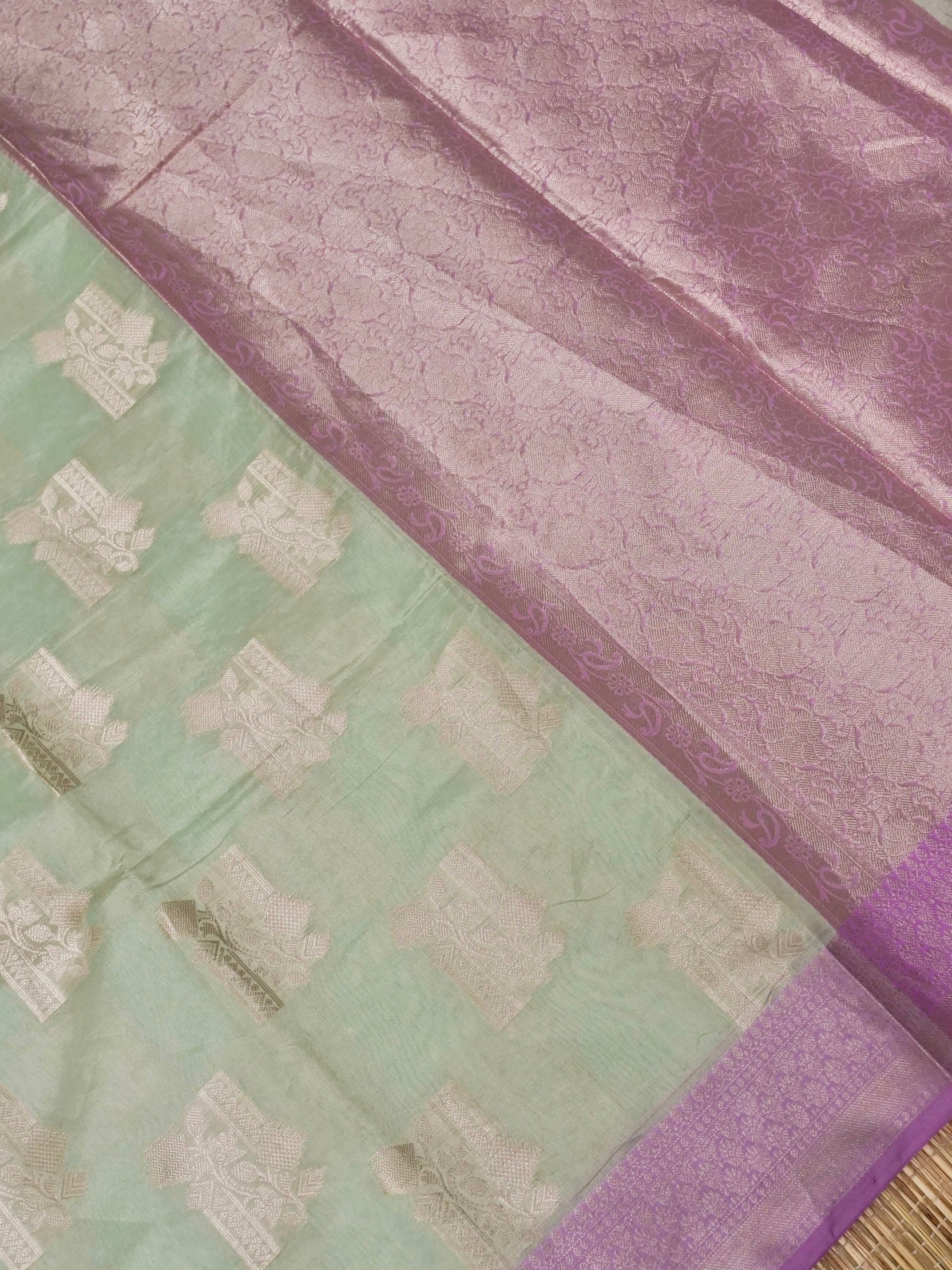 Banarasi tassar silk allover jari Buta with contrast rich pallu with jacquard Blouse