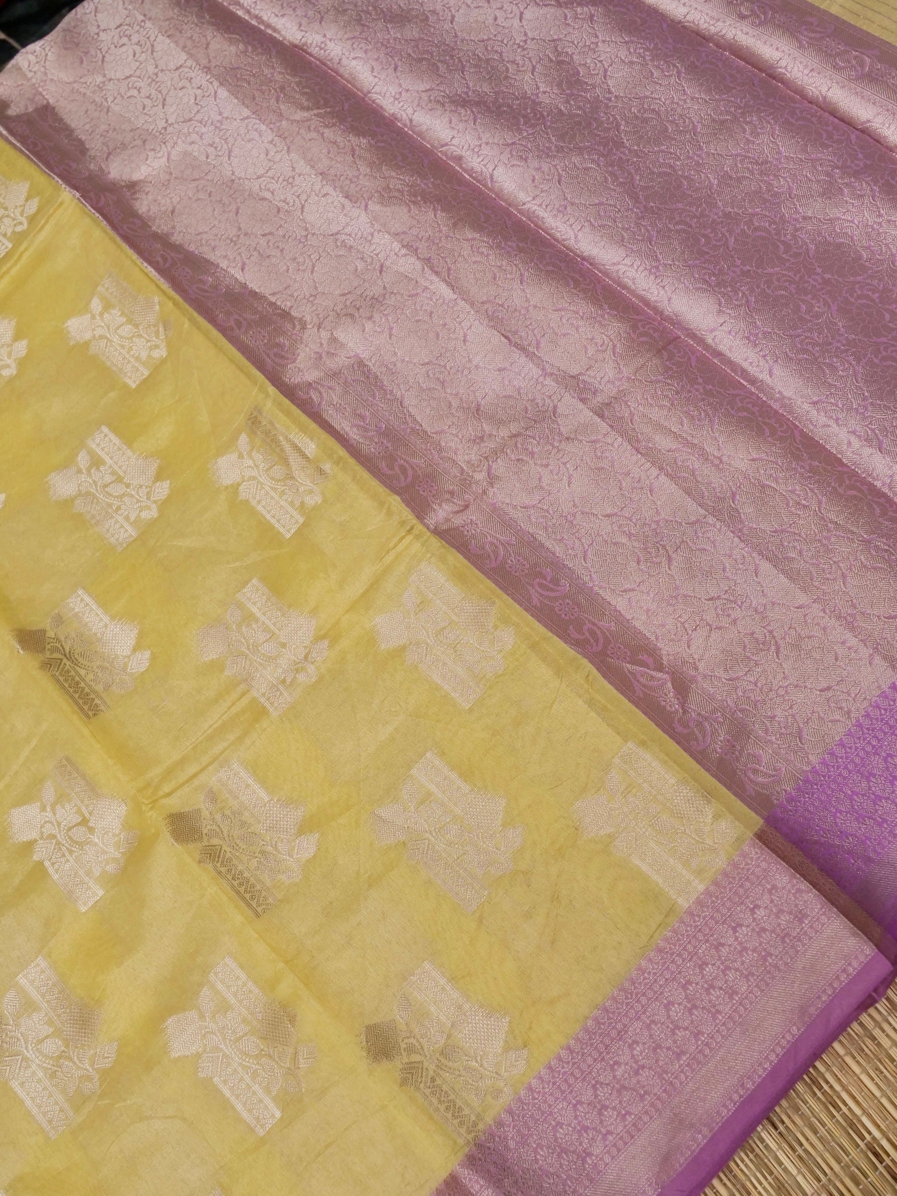 Banarasi tassar silk allover jari Buta with contrast rich pallu with jacquard Blouse