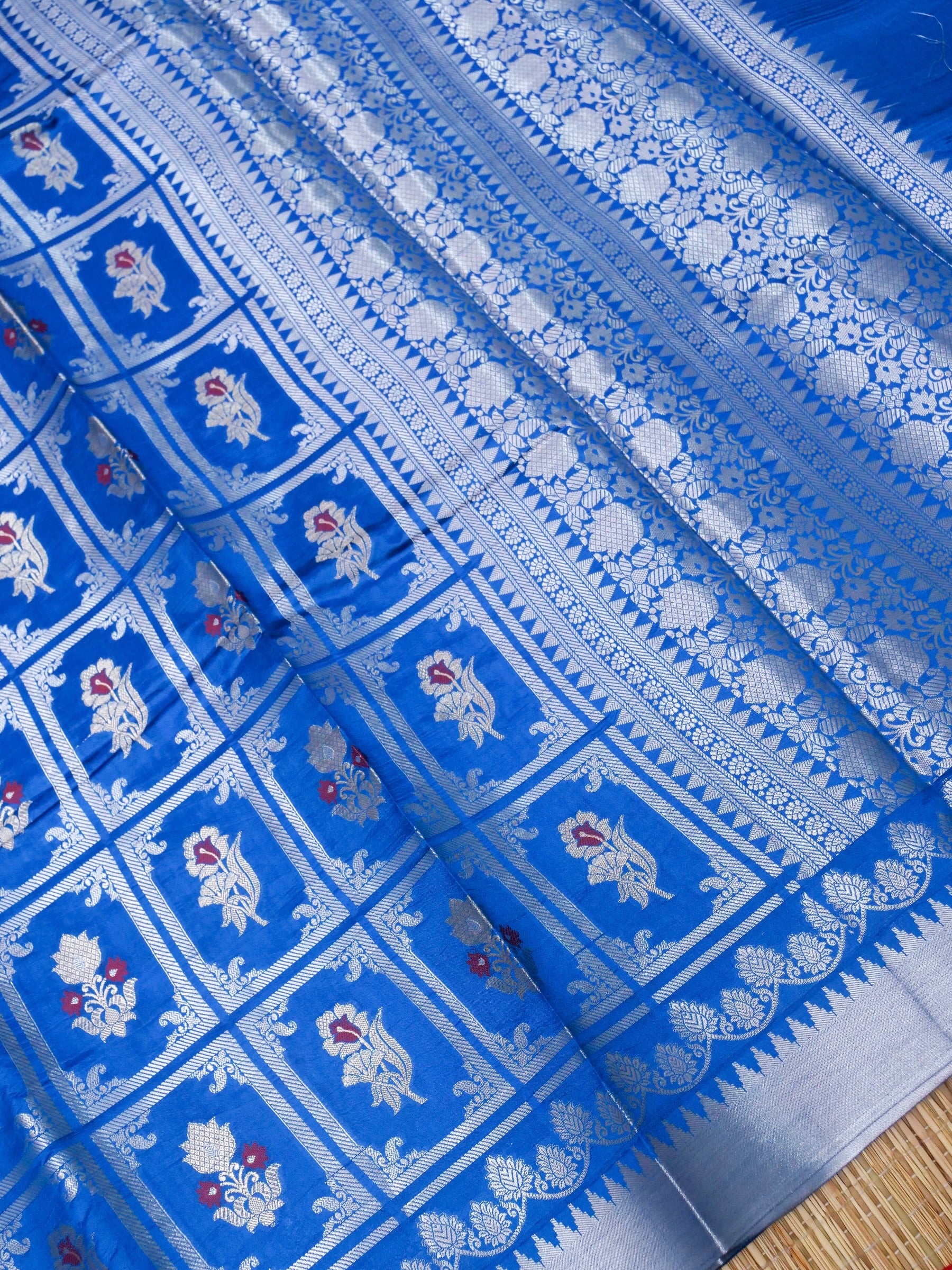 Banarasi pure raw mango silk allover jari box design with Meena With contrast blouse