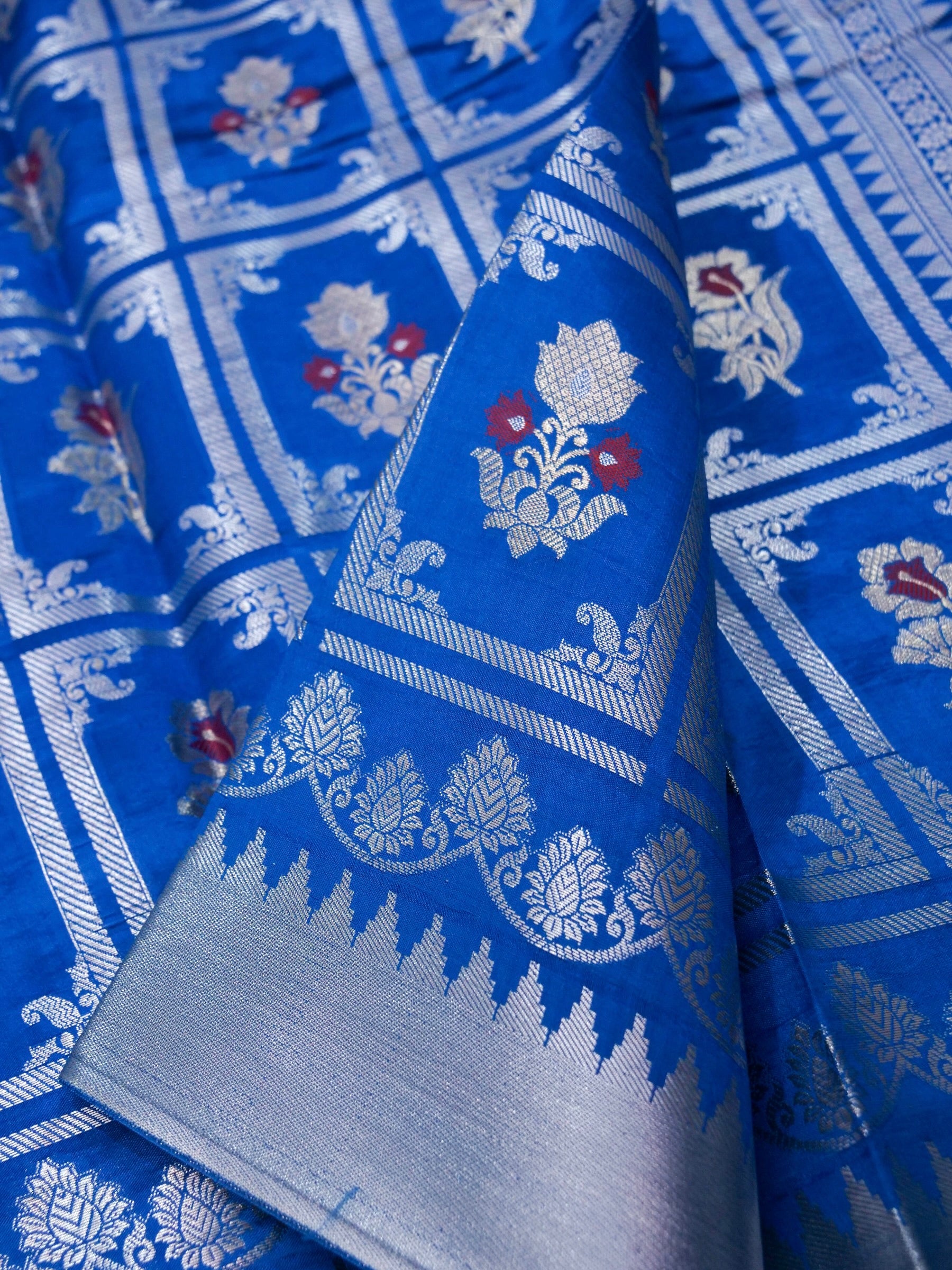 Banarasi pure raw mango silk allover jari box design with Meena With contrast blouse