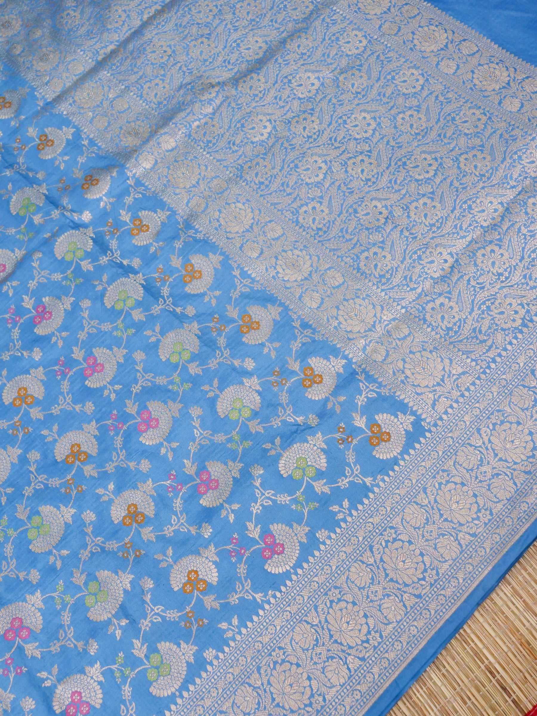 Banarasi Handloom pure katan silk Allover jari jaal design with tilfi Meena Jari patta blouse
