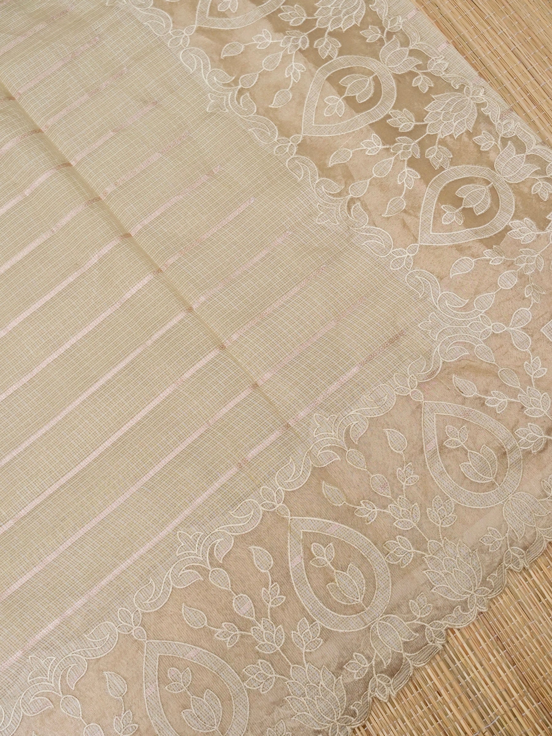 Banarasi kota tissue silk allover jari linning and embroidery aplic pallu attached applic computer embroidery border with golden tissue Blouse