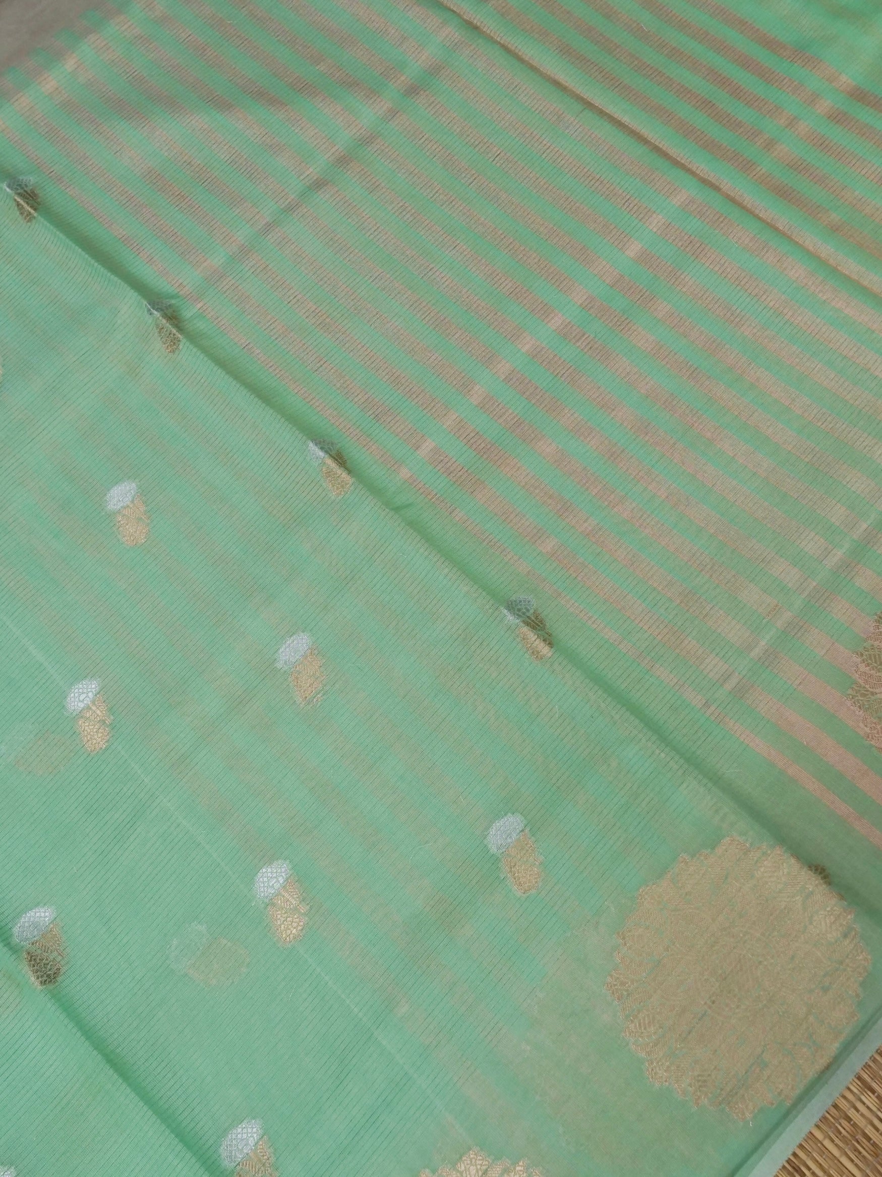 Banarasi Mangalgiri cotton silk allover jari meena buti with buta border with linning Blouse
