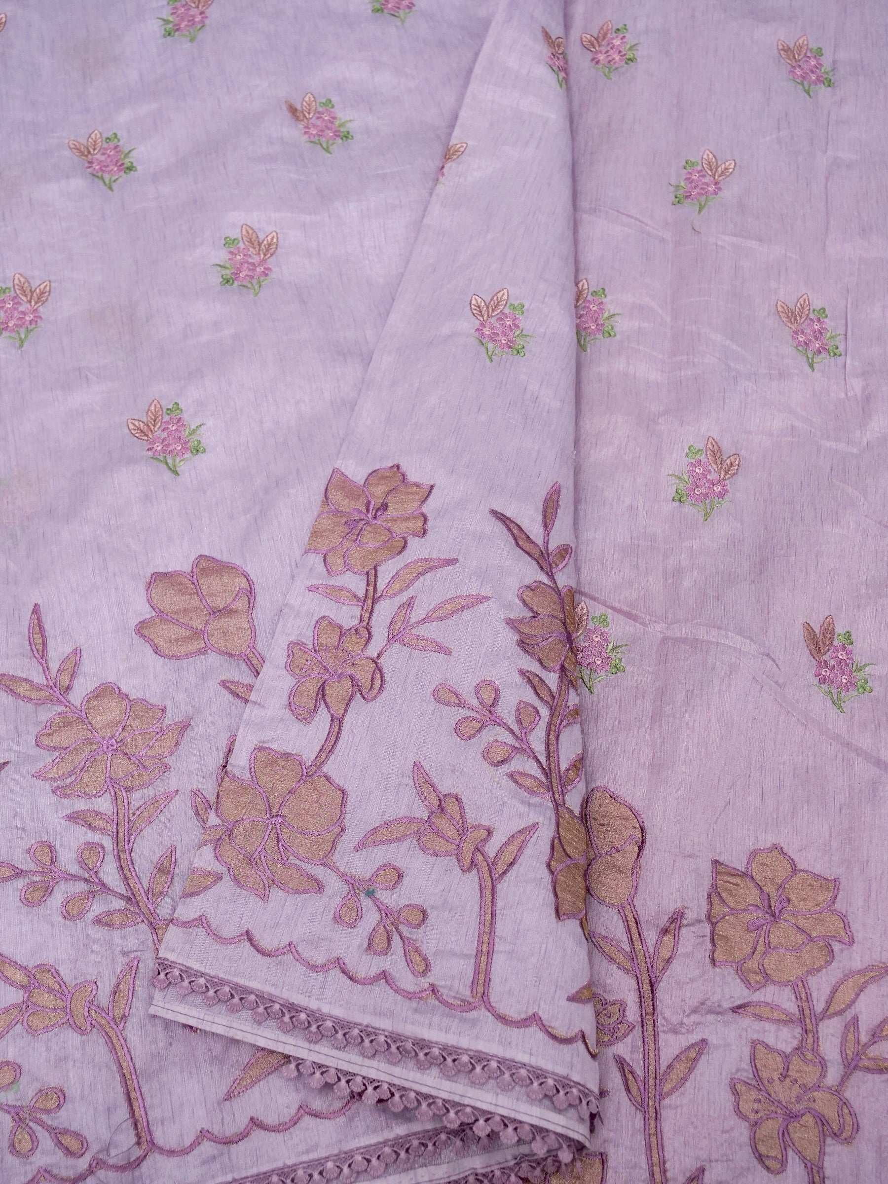 Banarasi cotton silk allover floral computer embroidery with skurt applic border attached jaquard blouse