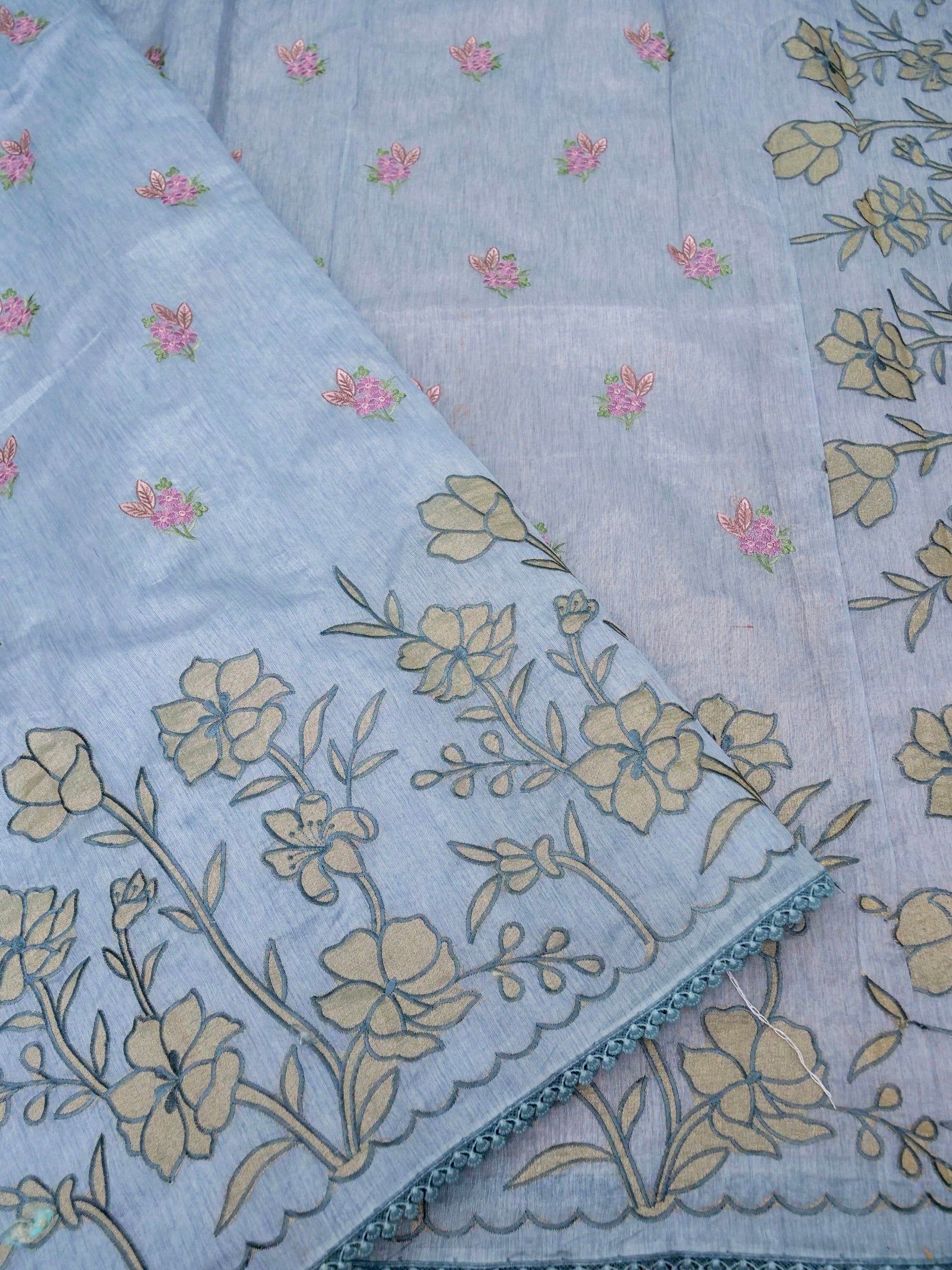 Banarasi cotton silk allover floral computer embroidery with skurt applic border attached jaquard blouse