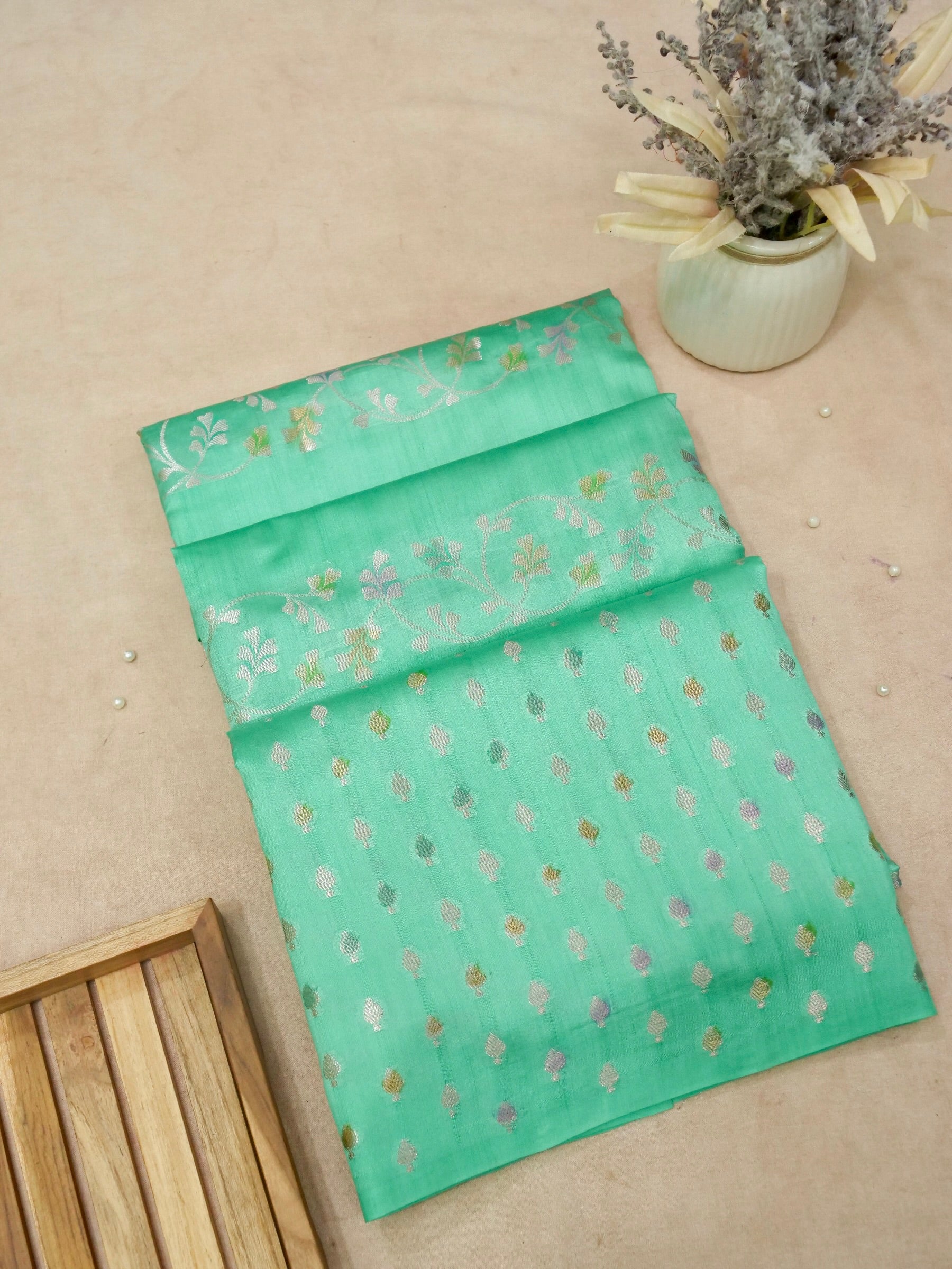 Banarasi Pure Chiniya Silk Allover Fany Floral Zari Buti Design with Hand Brushing Self Dye