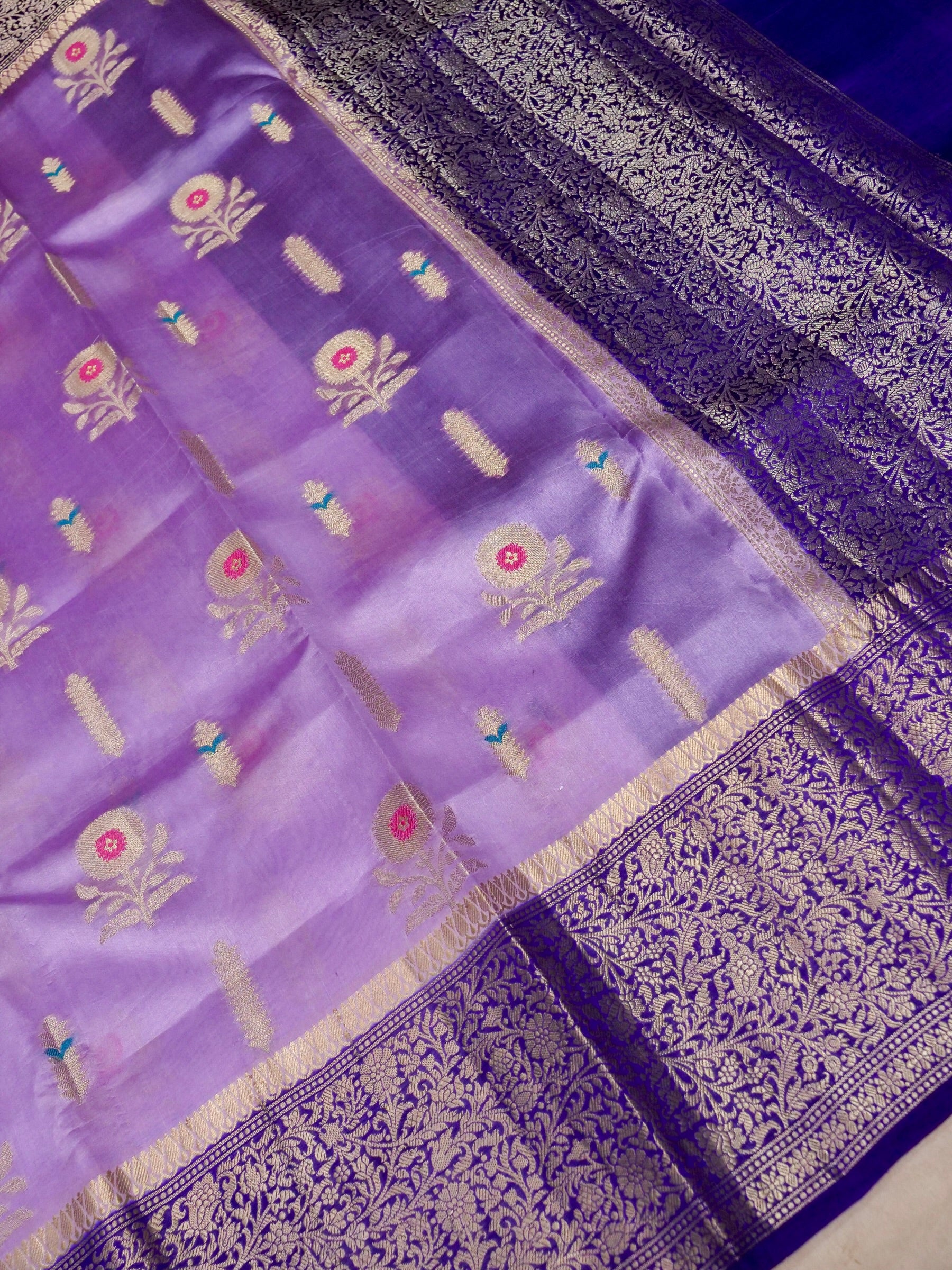 Banarasi Mango Silk Allover Zari Buti and Floral Buta Jaquard Border with Contrast Blouse Saree