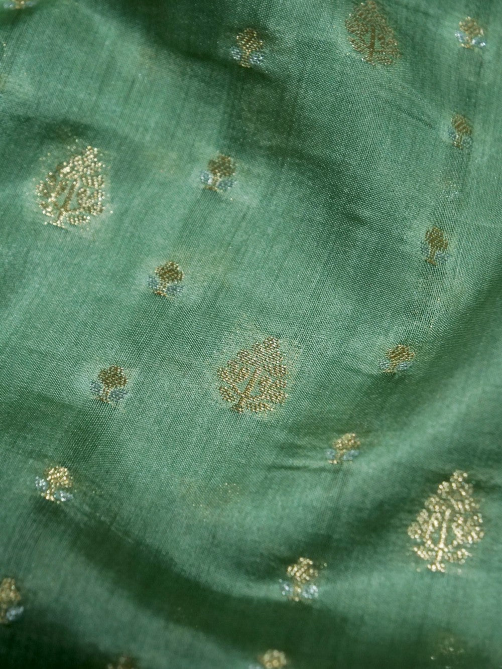 Banarasi Chiniya Silk Allover Zari Buti with Small Border Saree