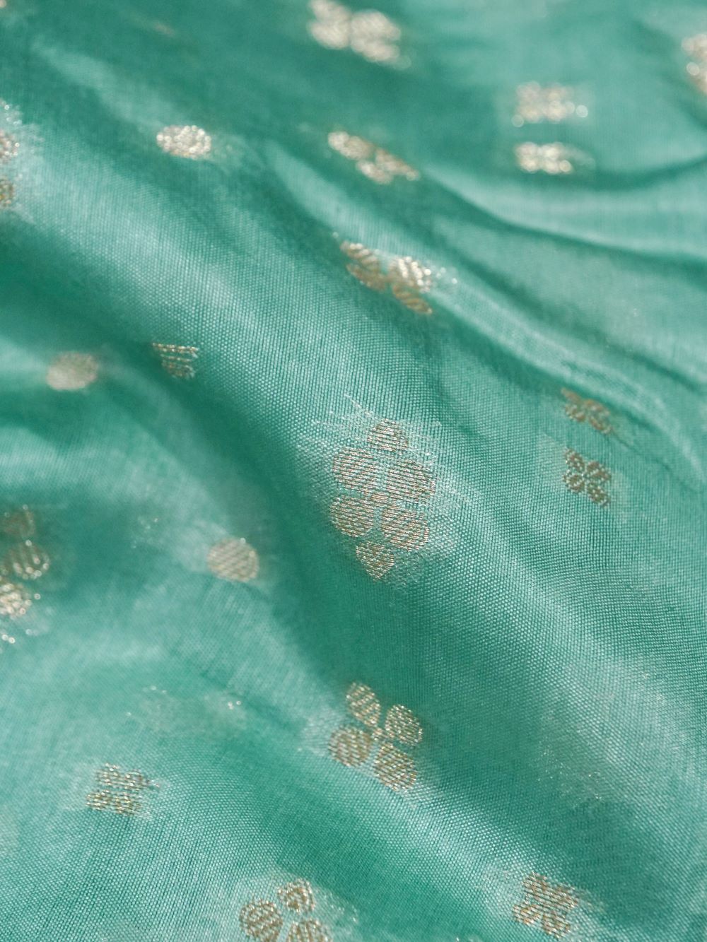 Banarasi Chiniya Silk Allover Zari Buti with Small Border and Contrast Blouse