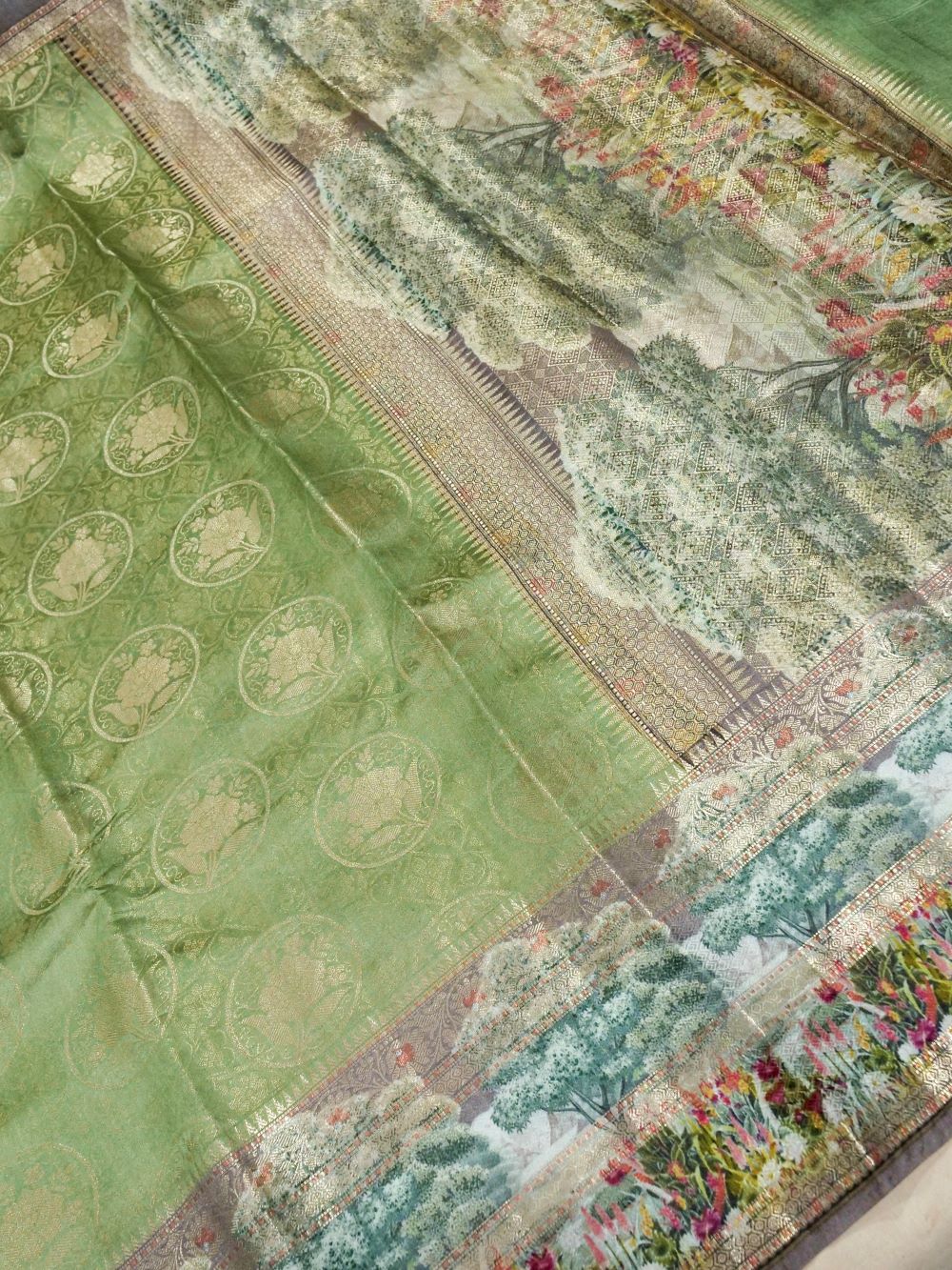 Banarasi Pure Chiniya Silk with Jaquard Border and Printed Pallu