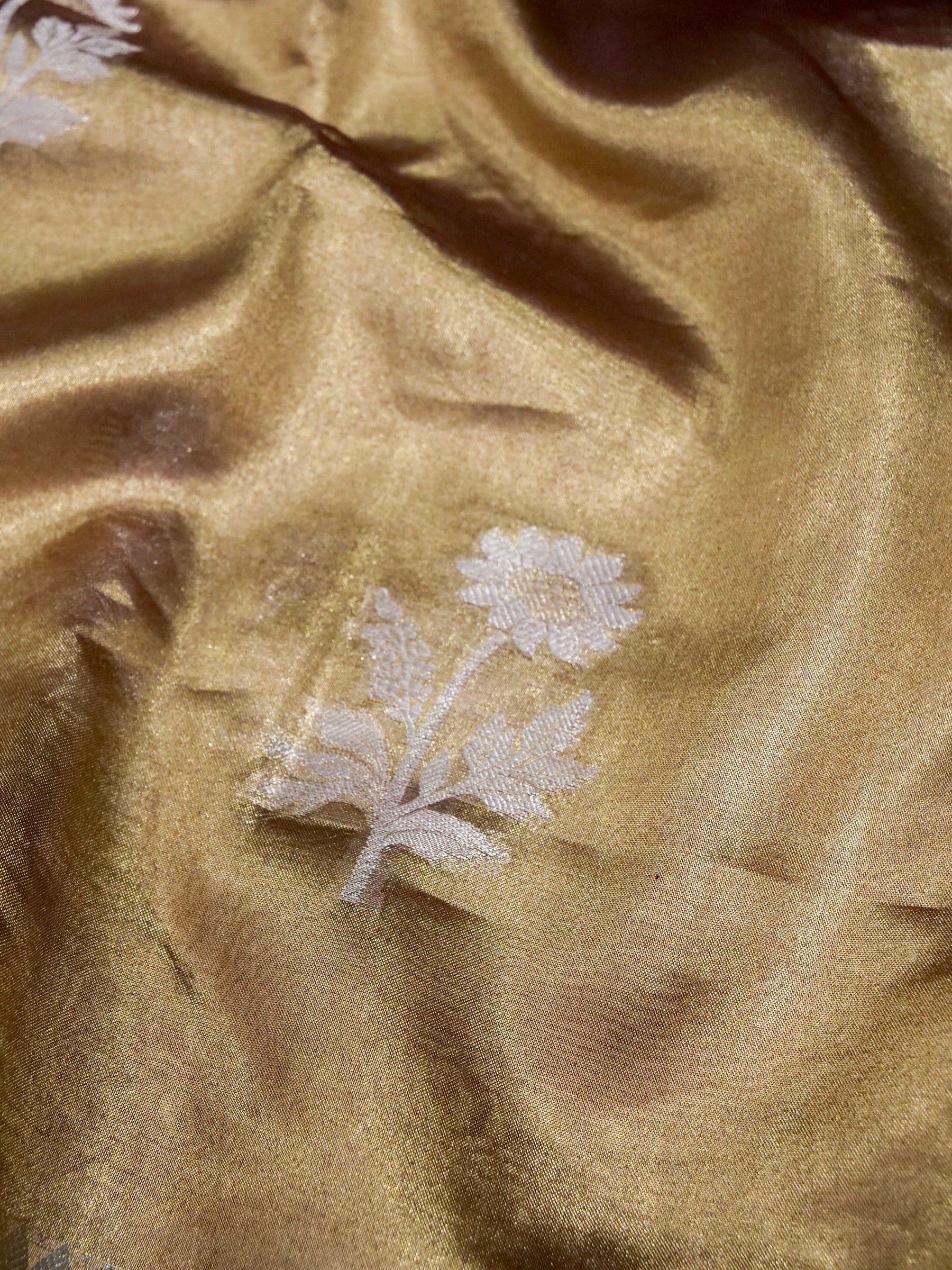 Banarasi Pure Tissue Silk with Resham Meena Rupa Zari Buta