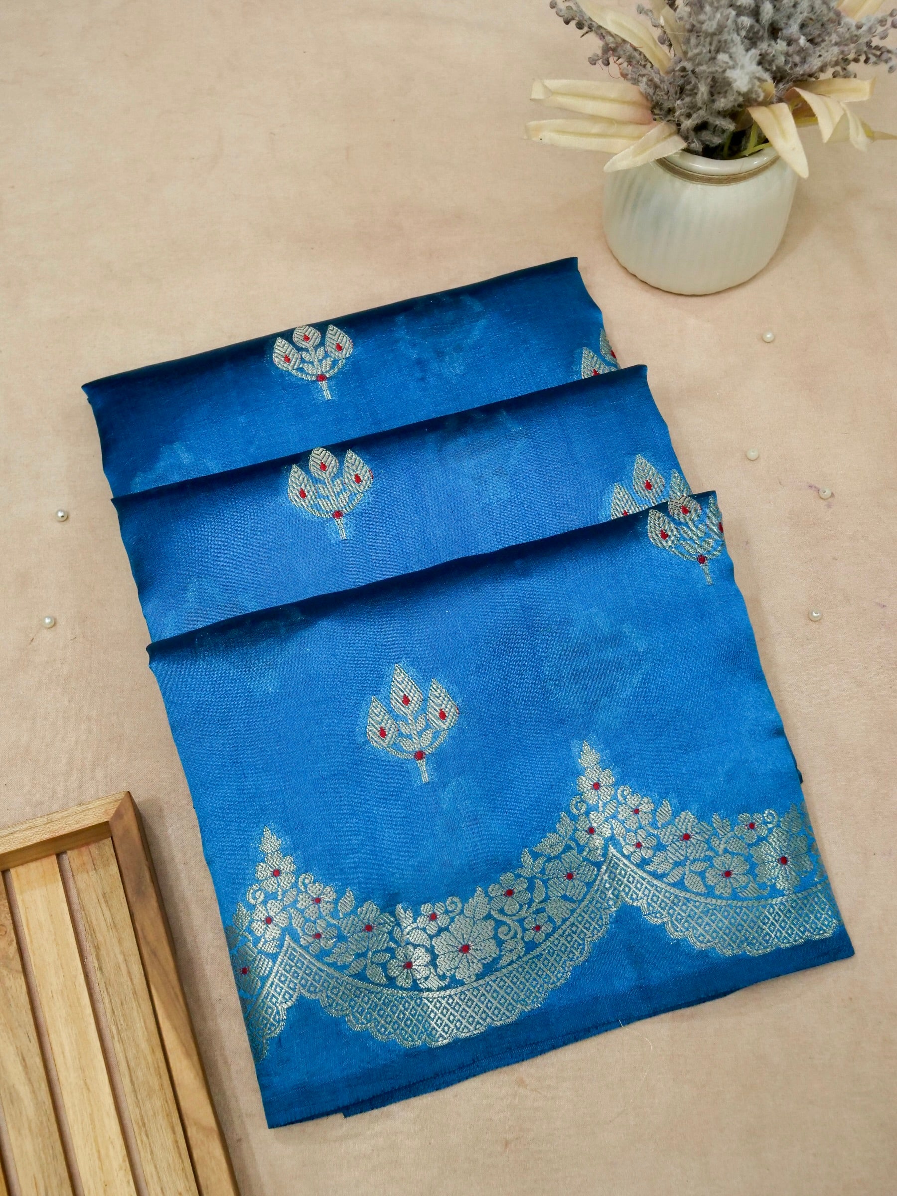 Banarasi Pure Mango Silk Saree With Red Meena and Zari Buti Attached Contrast Blouse