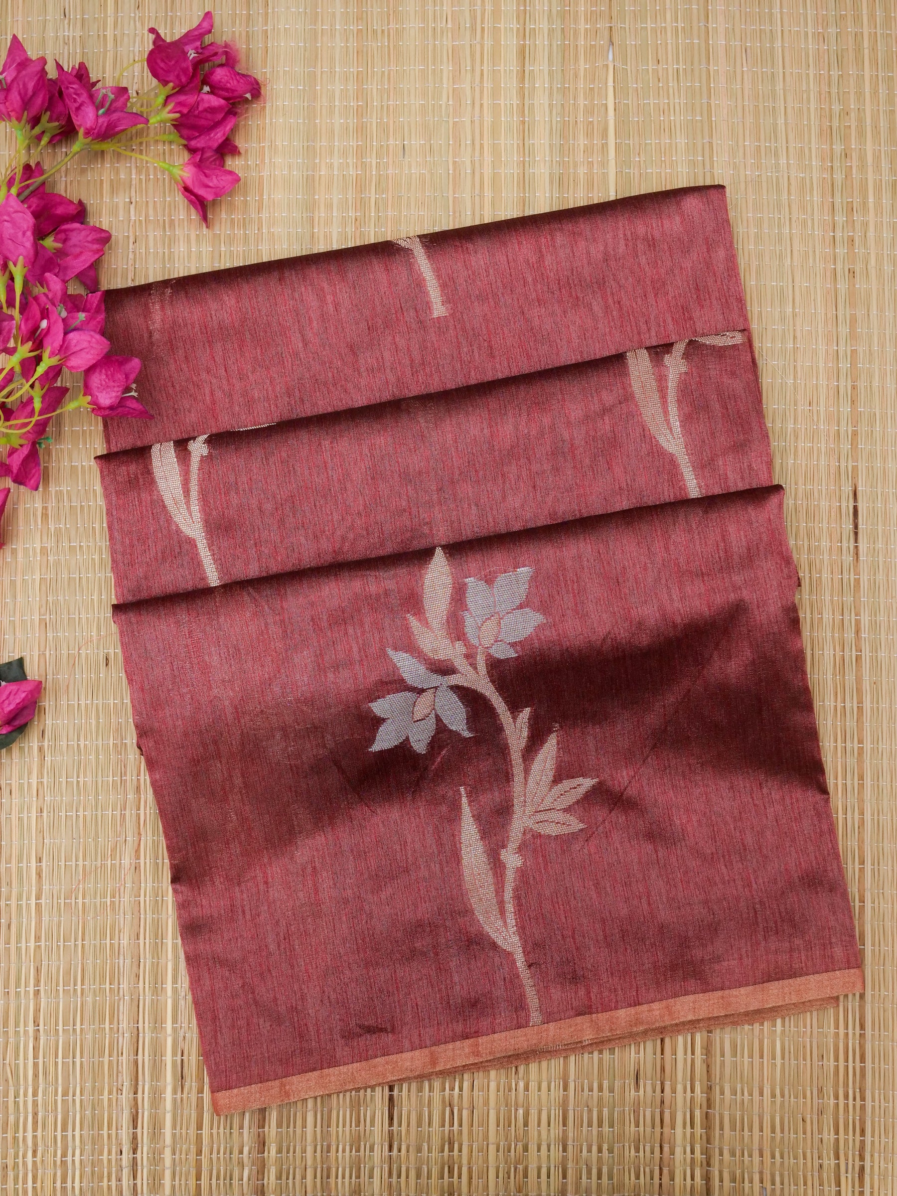 Banarasi tussar silk skurt Meena Buta border and banarasi pallu with jacquard Blouse