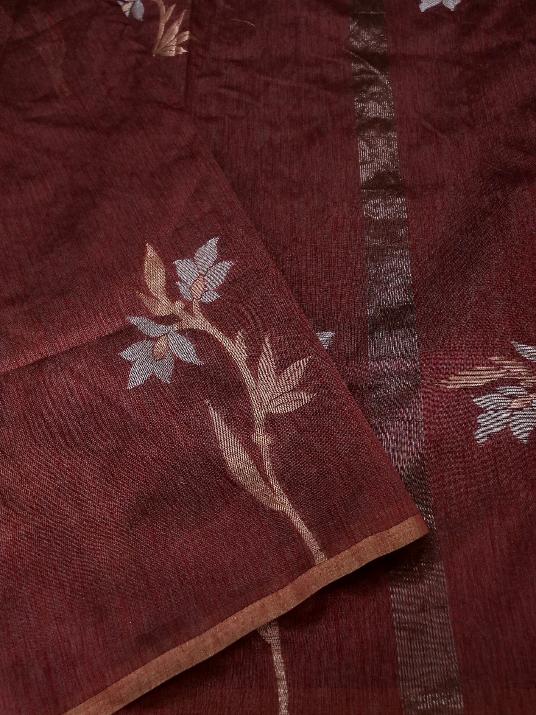 Banarasi tussar silk skurt Meena Buta border and banarasi pallu with jacquard Blouse
