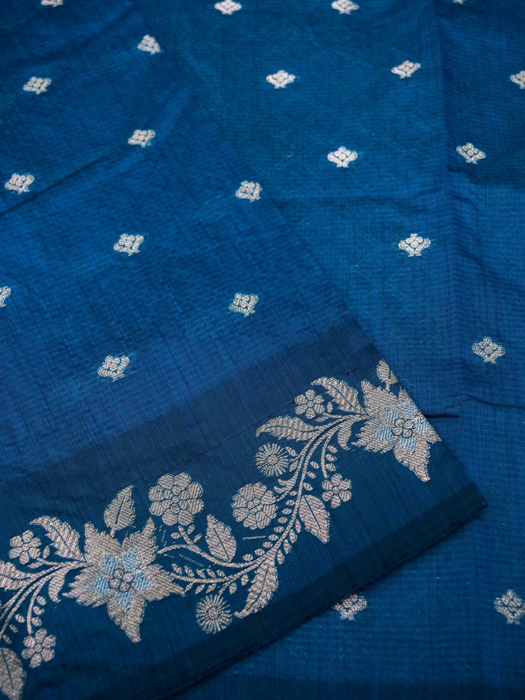 Banarasi Mangalgiri cotton silk allover jari buti with floral lahariya jari Meena border rich pallu with jacquard Blouse