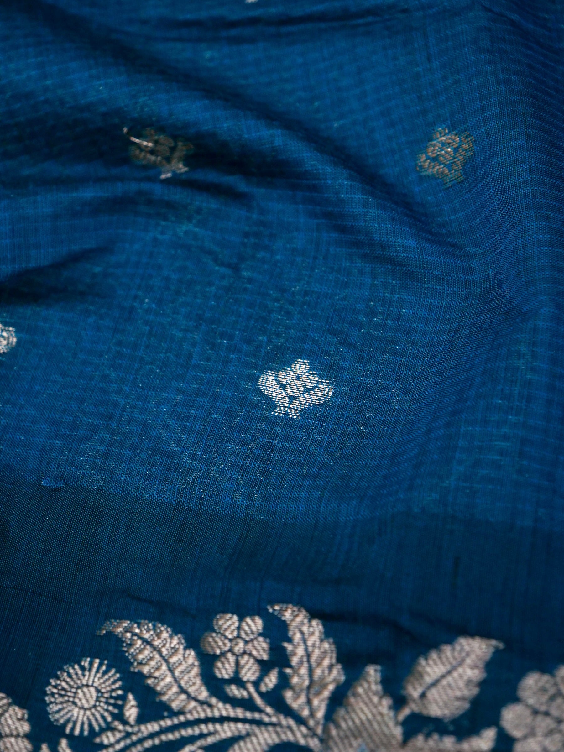 Banarasi Mangalgiri cotton silk allover jari buti with floral lahariya jari Meena border rich pallu with jacquard Blouse