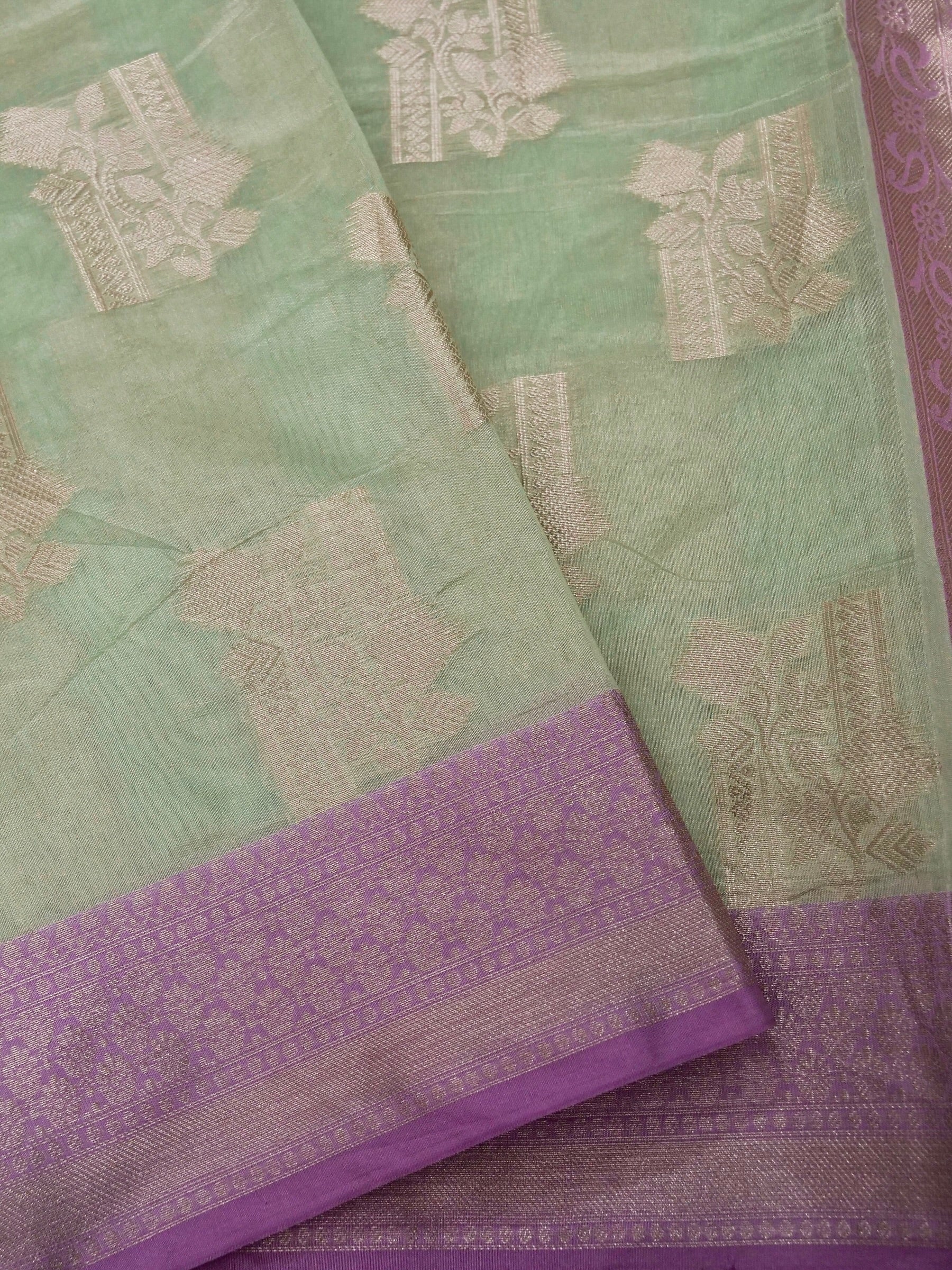 Banarasi tassar silk allover jari Buta with contrast rich pallu with jacquard Blouse