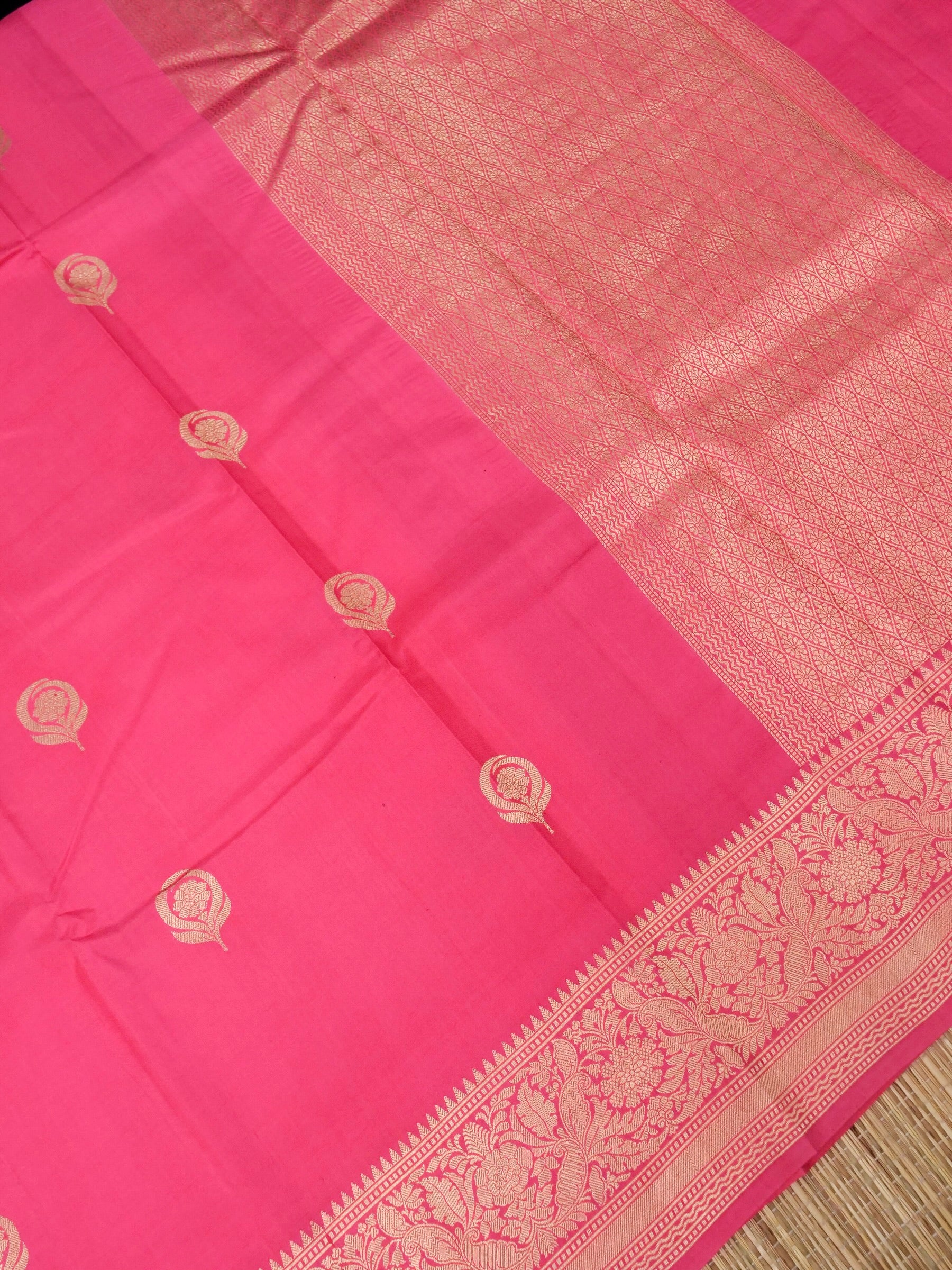 Banarasi handloom pure raw mango kadwa buti design with blouse