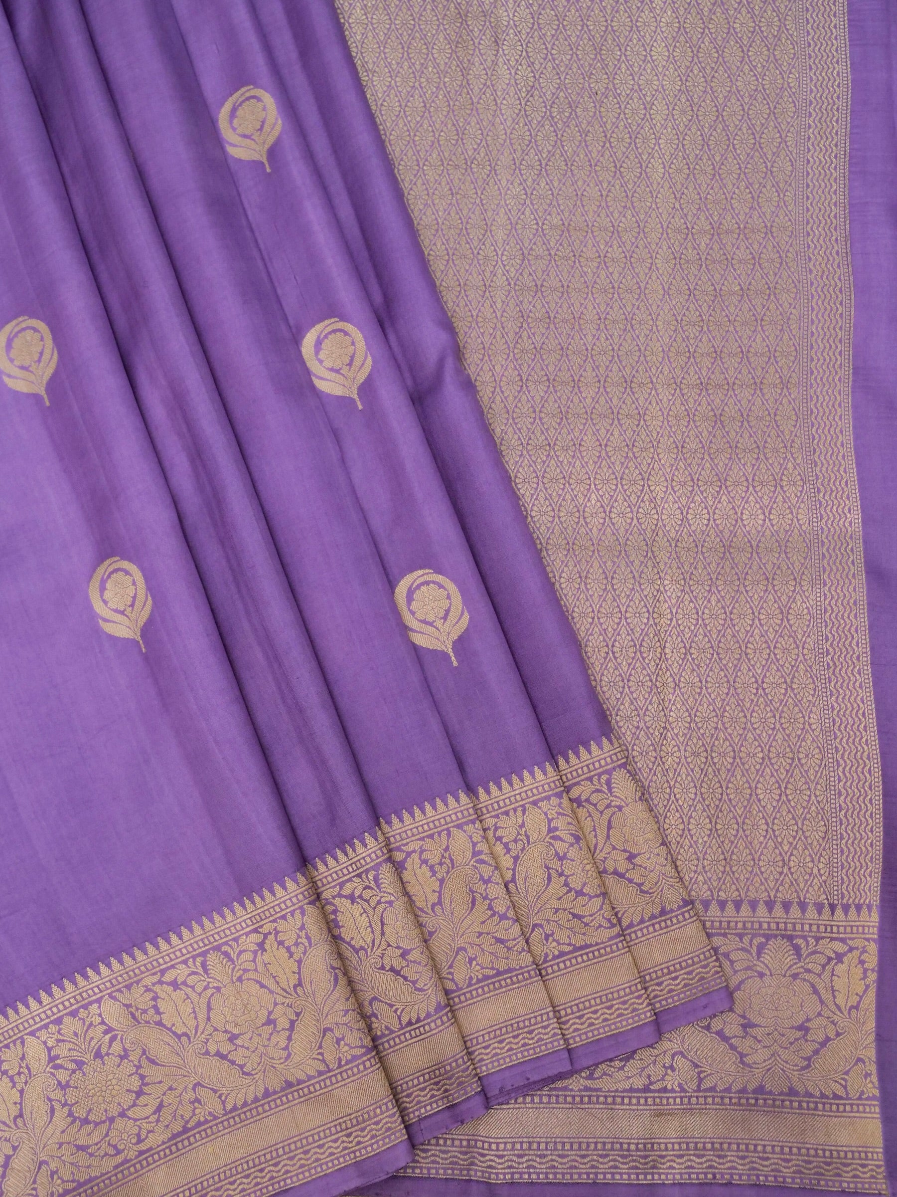 Banarasi handloom pure raw mango kadwa buti design with blouse