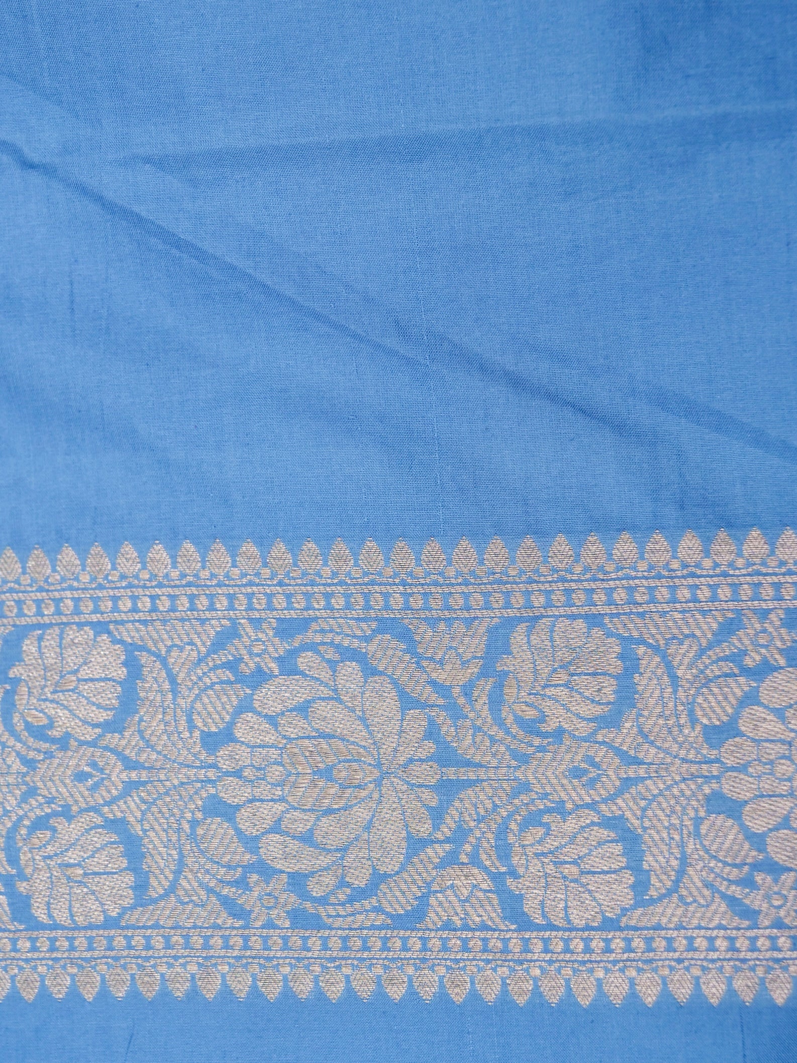 Banarasi Handloom pure katan silk  Allover jari jaal design with tilfi Meena  Jari patta blouse