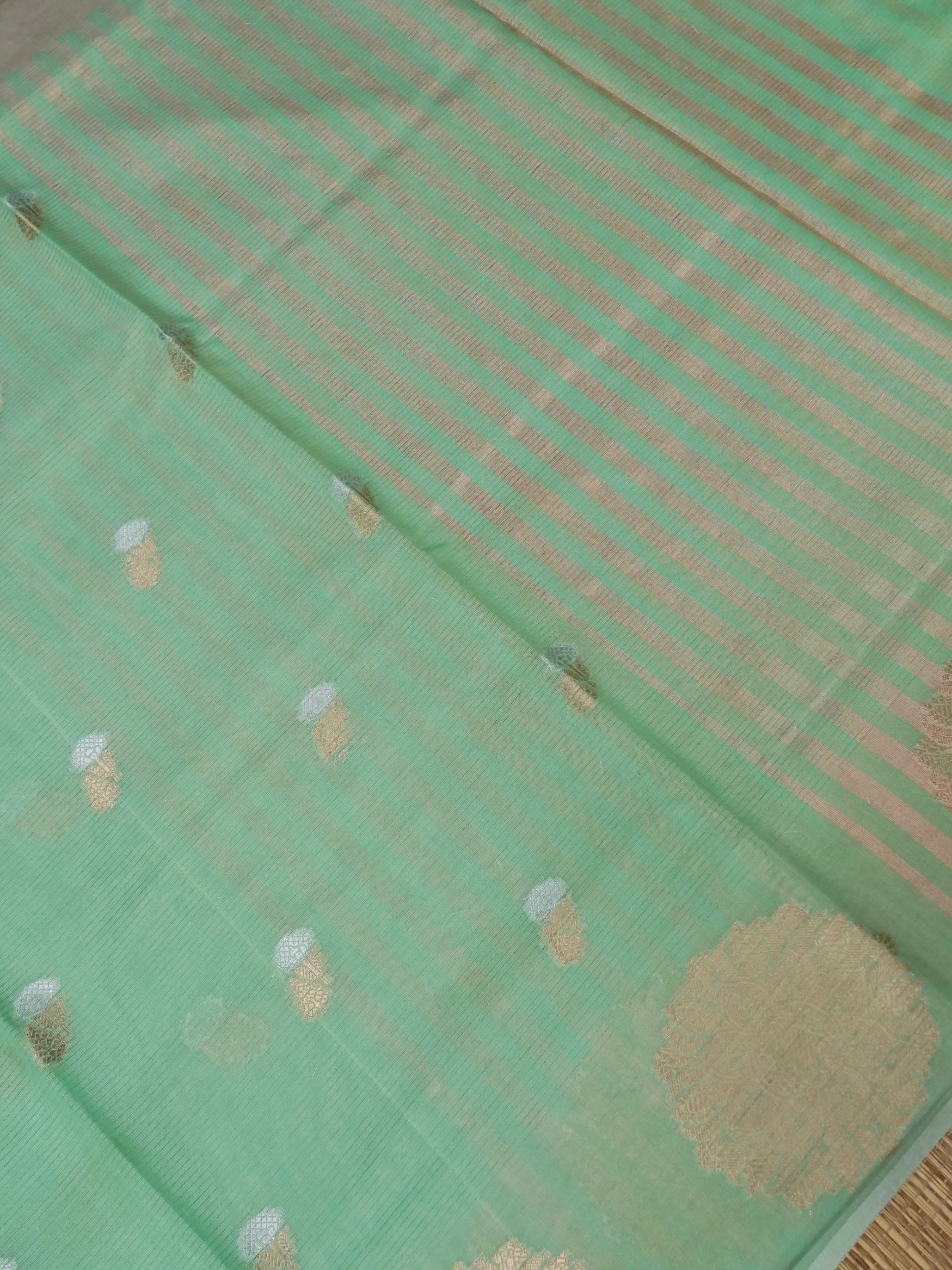 handloom banarasi saree