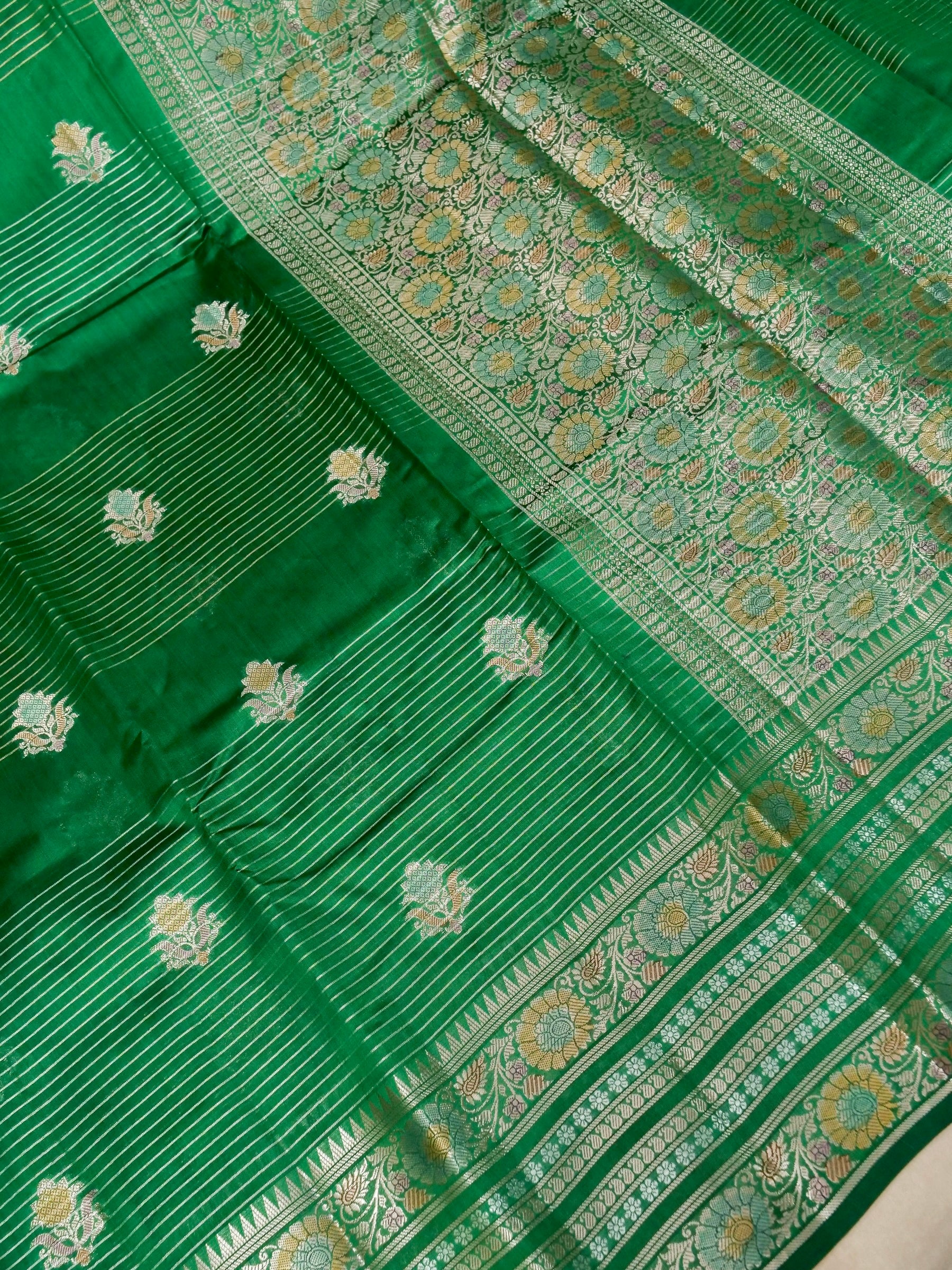 Banarasi Pure Chiniya Silk Allover Zari Linning and Hand Brushing Self Dye Attached Contrast Blouse Green Colour
