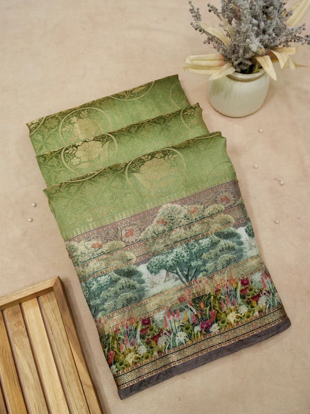 Banarasi Pure Chiniya Silk with Jaquard Border and Printed Pallu