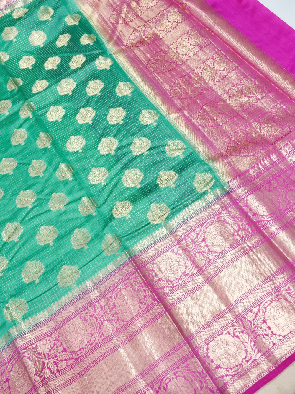 Banaarsi Pure Chiniya Silk Eeshmi Zari Check Design with Zari Buti and Contrast Blouse