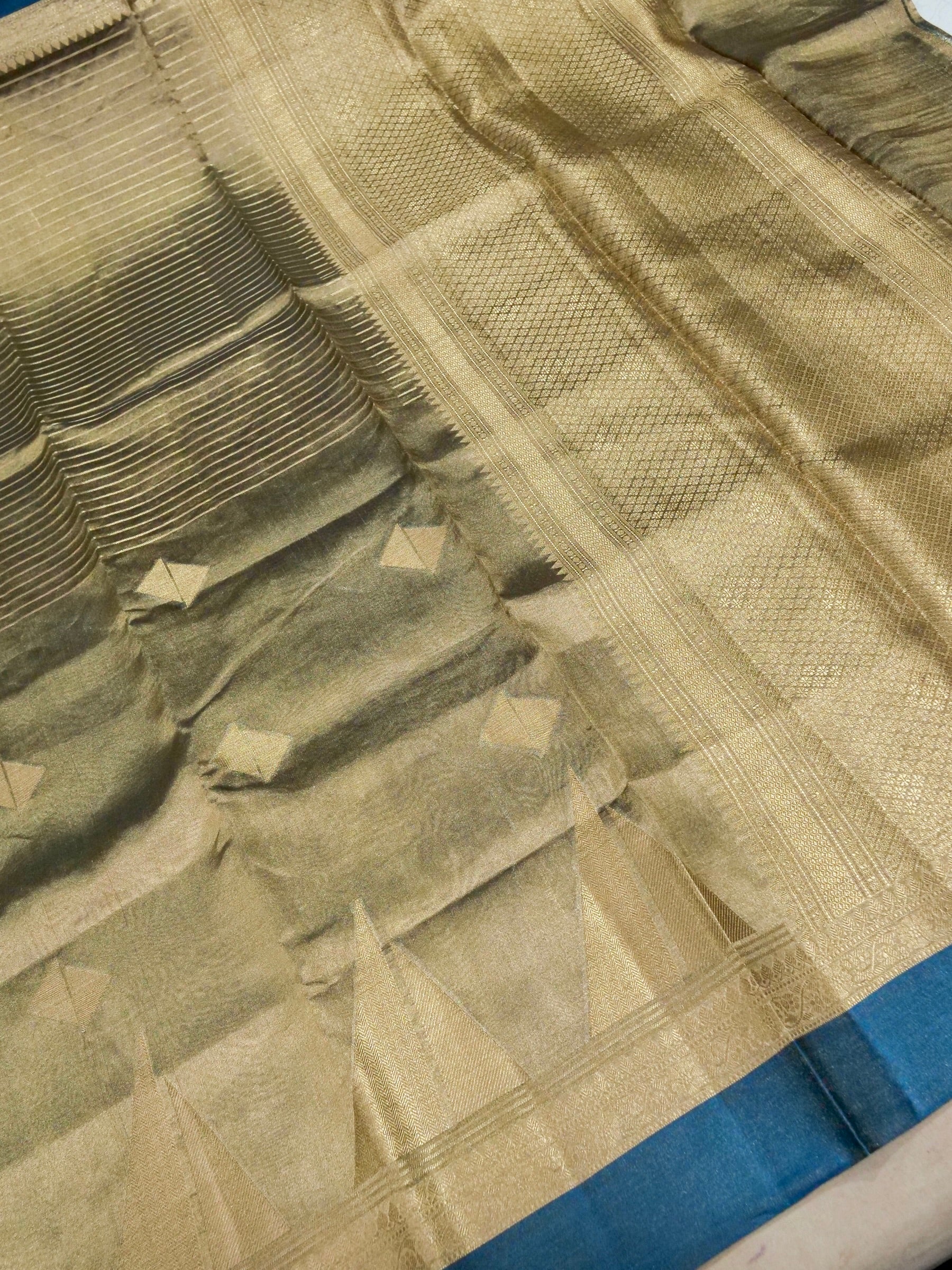 Banarasi Pure Tissue Silk with Contrast Border and Blouse