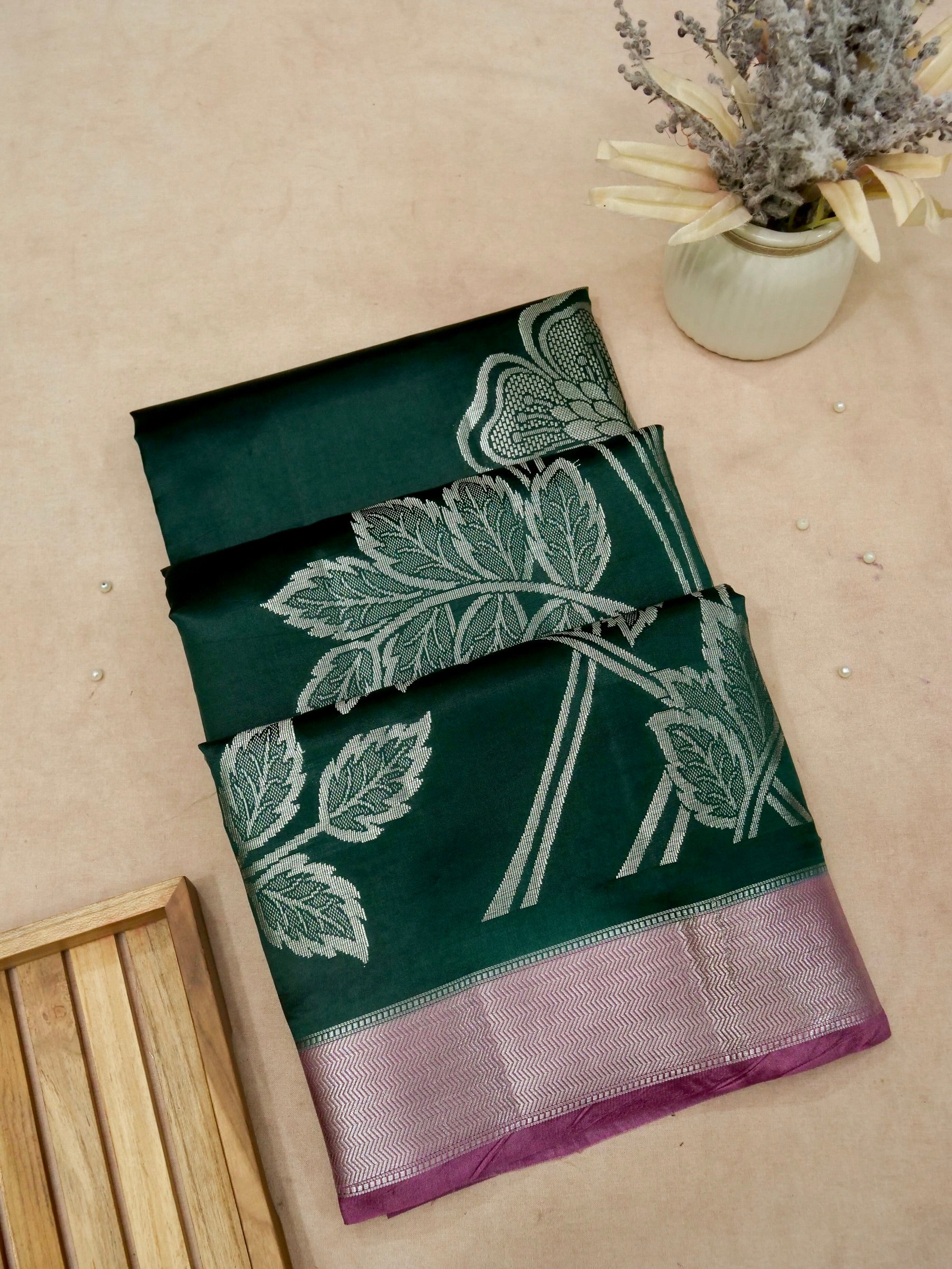 Banarasi Pure Mango Silk Jmbo Zari Floral Design with Contrast Dye